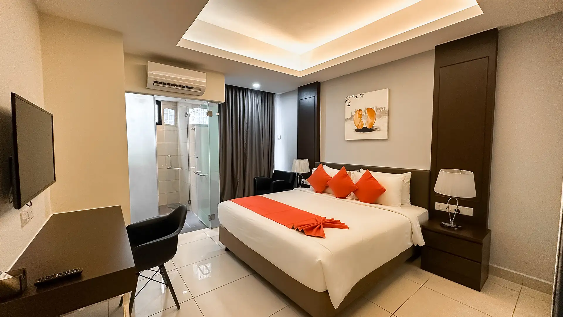 3BR Suite Room 1