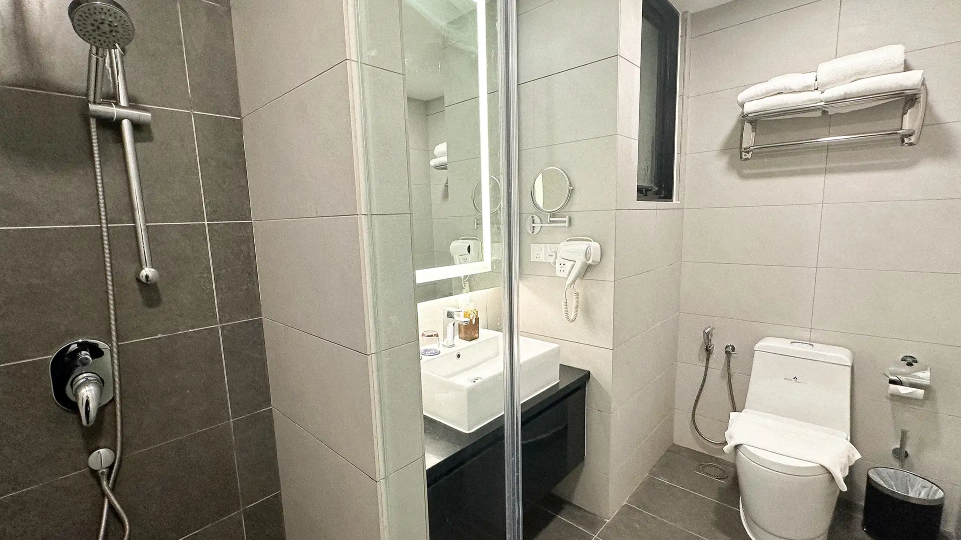 FS Bathroom